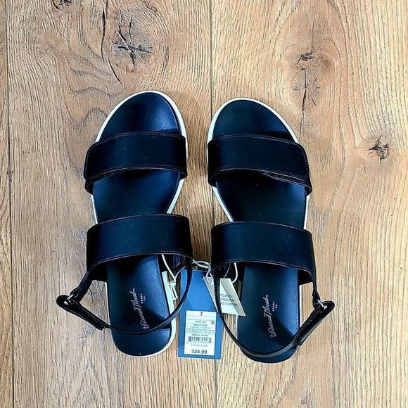 Women's Sandals Ankle Double Strap Adjustable Multiple Sizes NWT - Picture 2 of 4